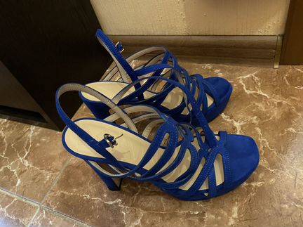 Босоножки Mango