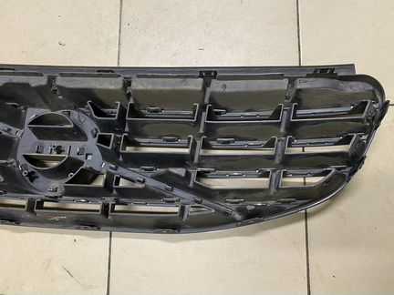 Решетка радиатора volvo XC60 31383751