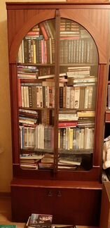 Книжный шкаф 