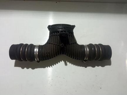 Патрубок воздушного фильтра Porsche Cayenne 955