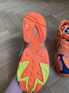 Кроссовки adidas yung-1 12UK 12,5US, Orange