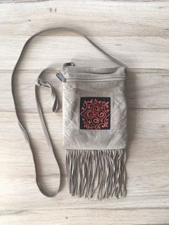 Сумочка замшевшая бежевая, Индия